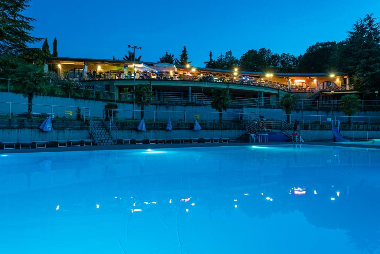 Camping Village Il Poggetto Troghi Exterior photo